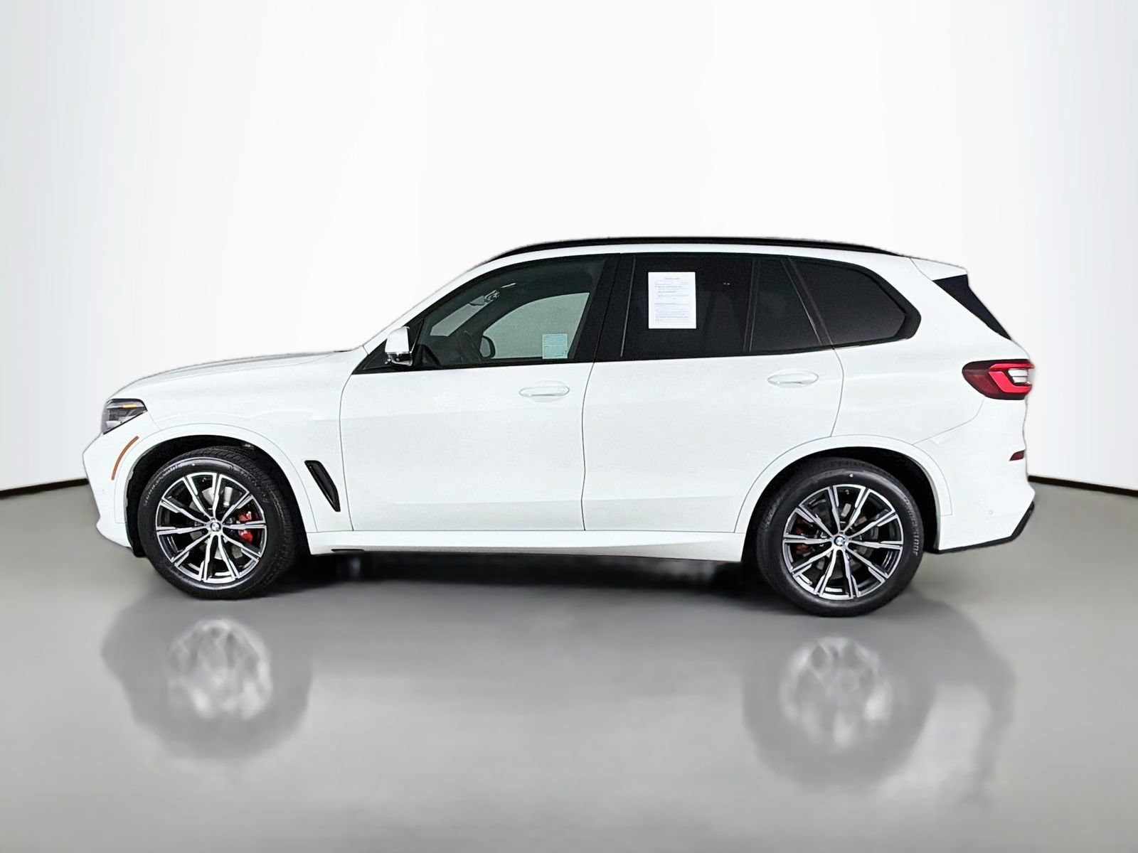 Certified 2023 BMW X5 sDrive40i w/ M Sport Package RWD image 4