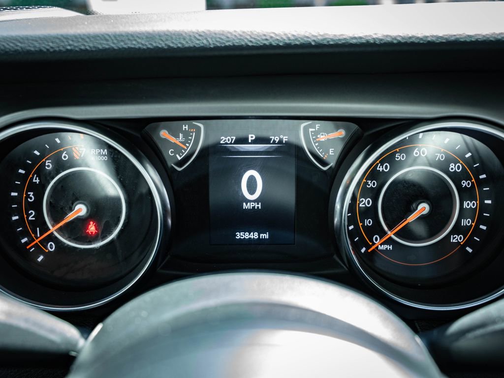 Used 2023 Jeep Gladiator Sport image 28