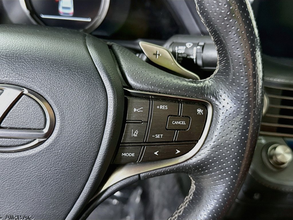 Used 2019 Lexus LS 500 F Sport AWD/4WD image 24