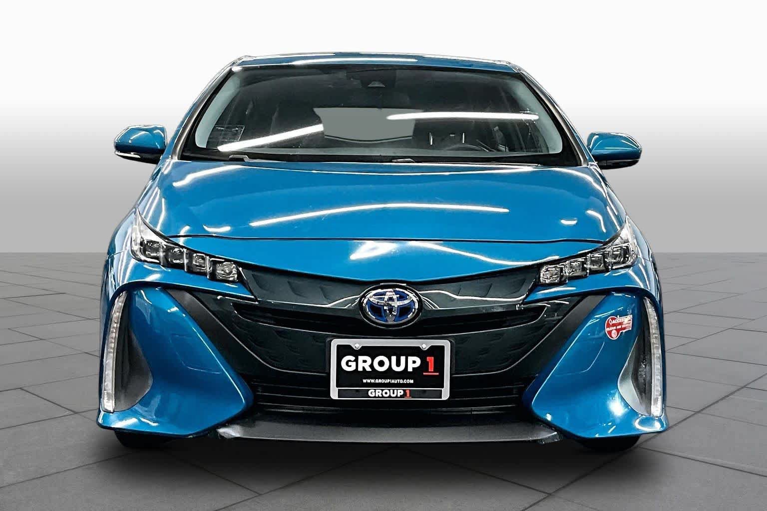 Used 2017 Toyota Prius Prime Premium w/ Carpet Mat Package FWD image 3