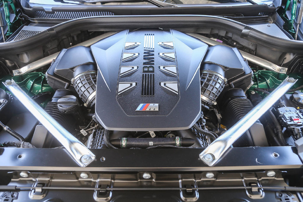 Used 2026 BMW X6 M60i AWD/4WD image 23