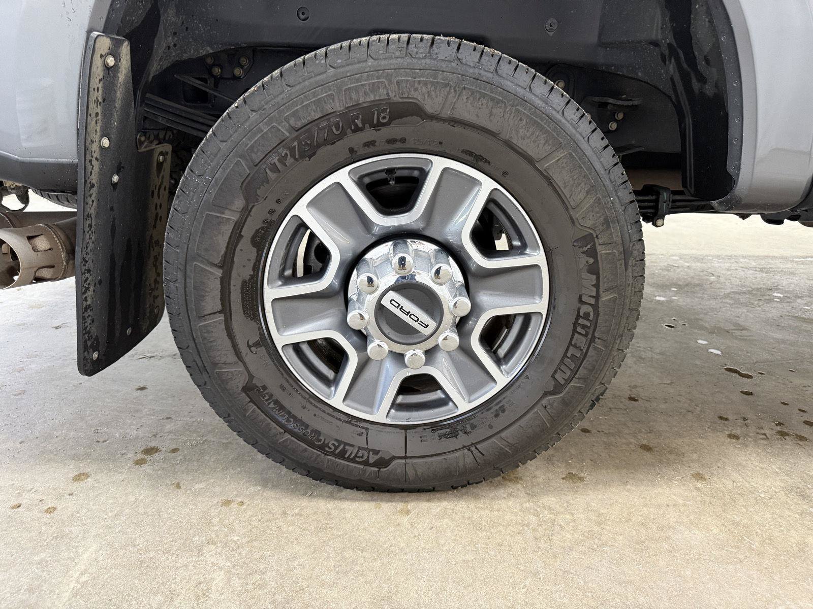 Used 2023 Ford F250 Lariat w/ Lariat Ultimate Package AWD/4WD image 39