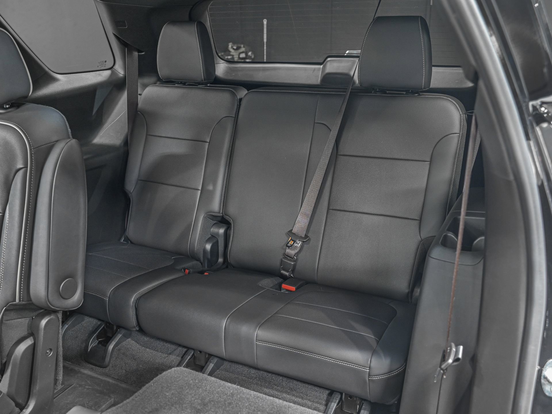 Used 2023 Chevrolet Traverse Premier w/ Redline Edition image 29