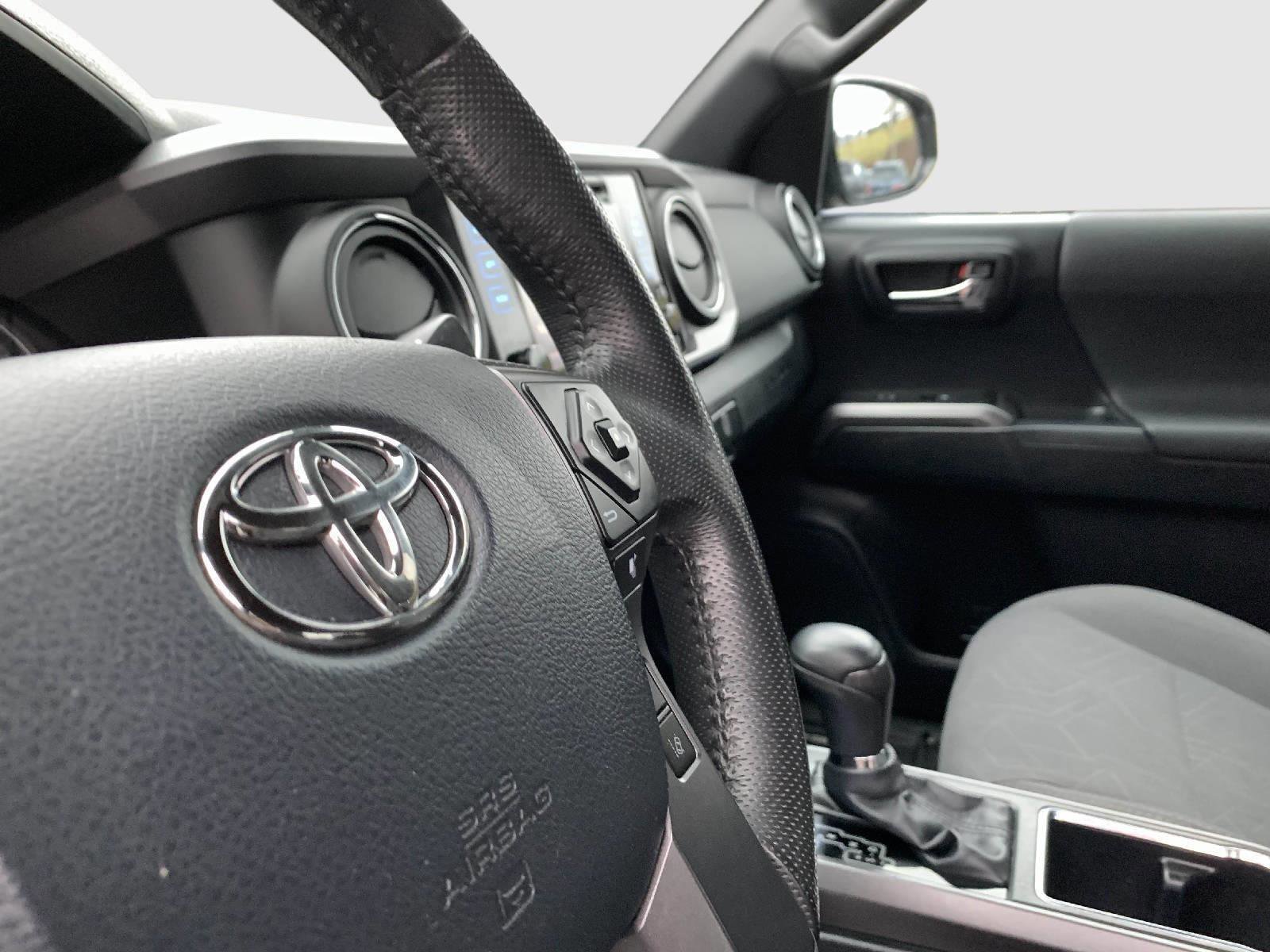 Used 2019 Toyota Tacoma TRD Off-Road image 47