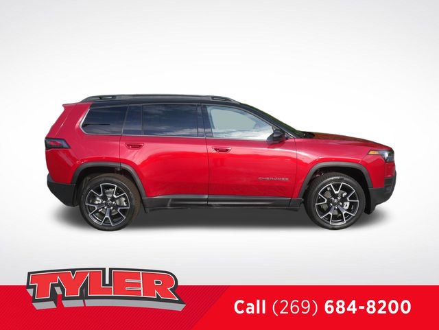 New 2026 Jeep Cherokee Overland w/ Trailer Tow Group AWD/4WD image 9