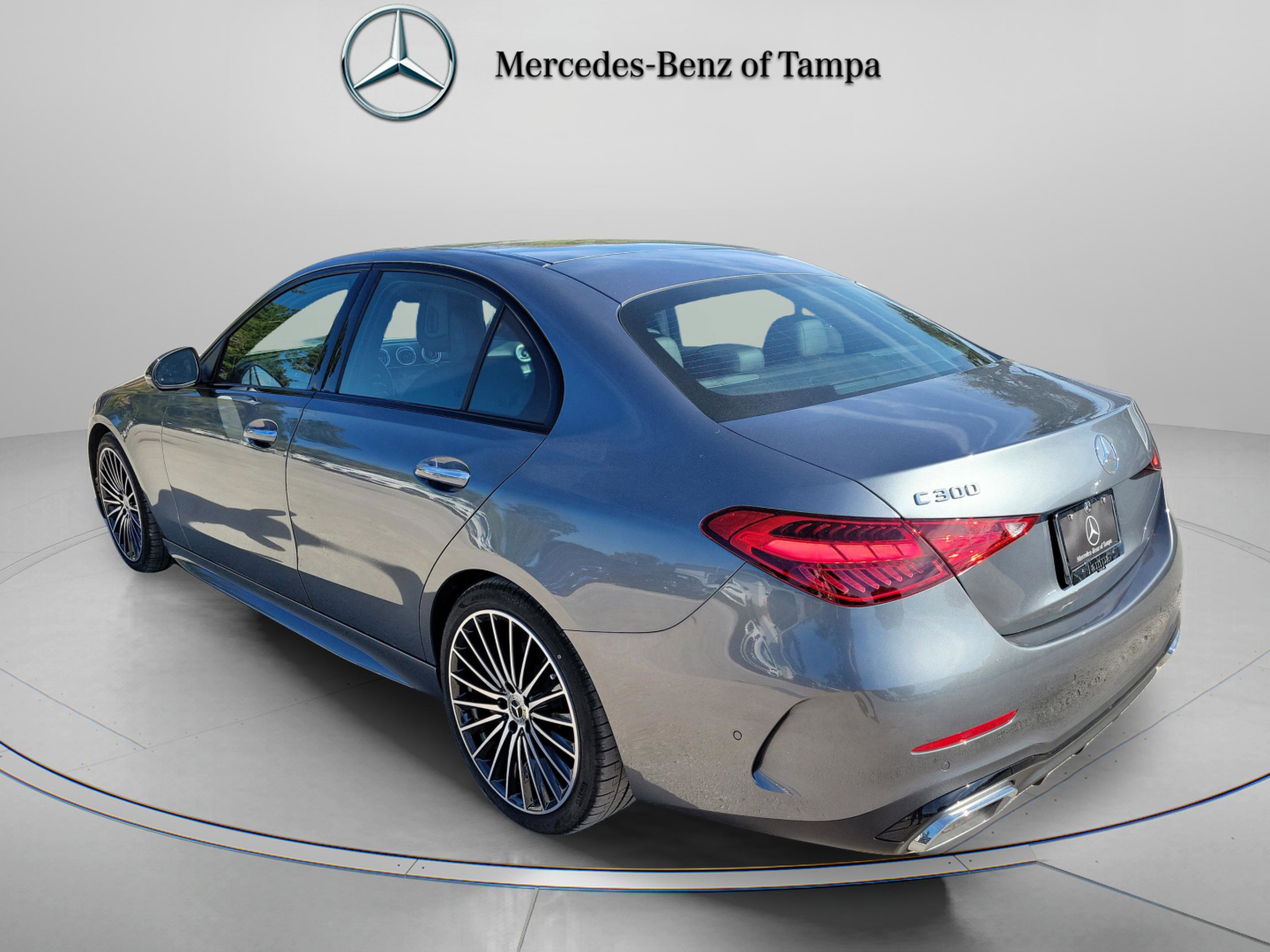Used 2025 Mercedes-Benz C 300 Sedan image 2