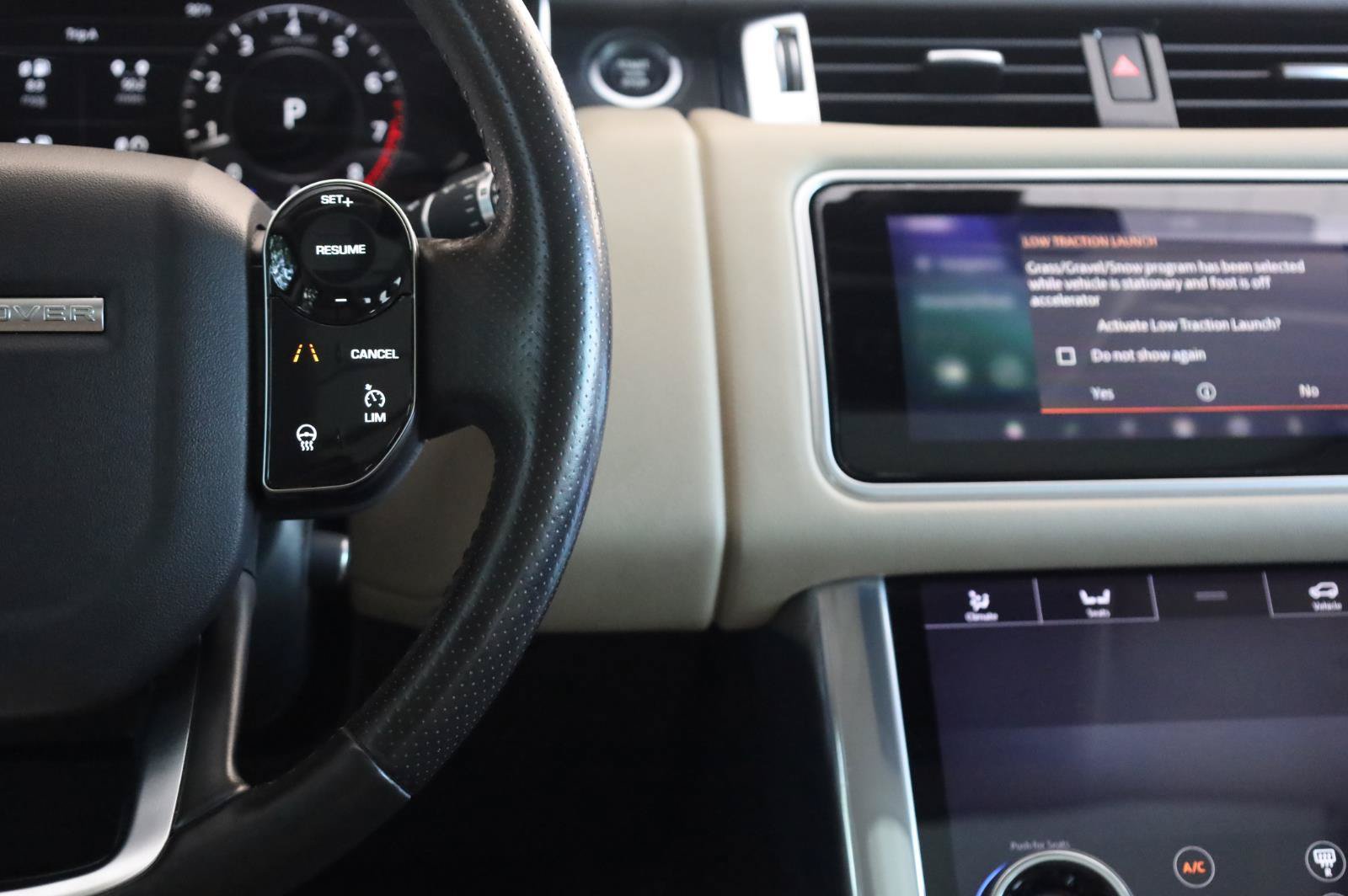 Used 2018 Land Rover Range Rover Sport HSE AWD/4WD image 39