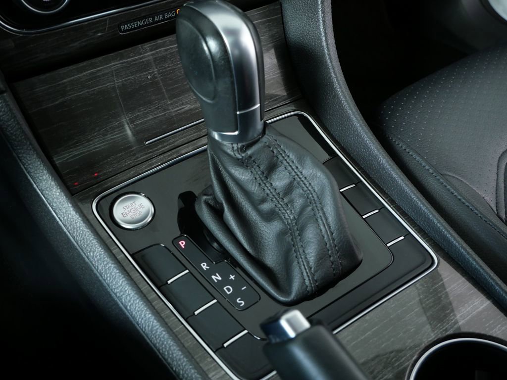 Used 2016 Volkswagen Passat 1.8T SE image 15