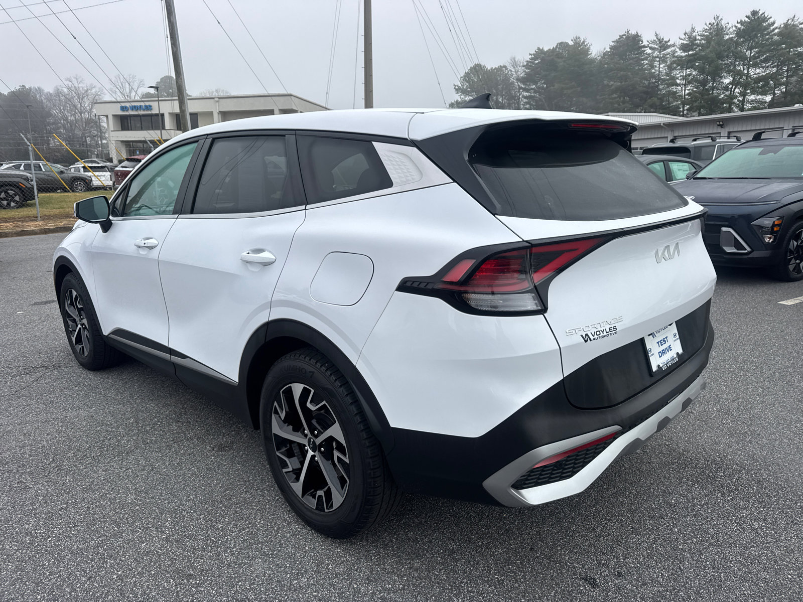 Used 2023 Kia Sportage EX image 5