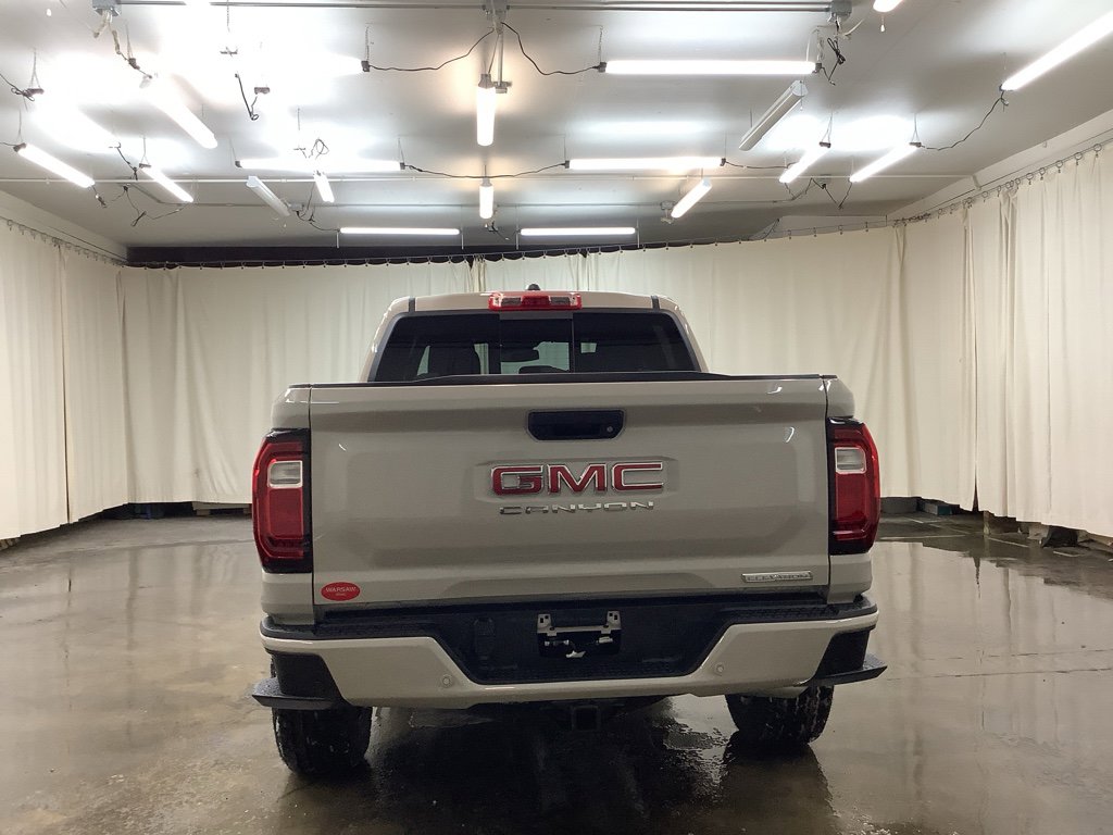New 2026 GMC Canyon Elevation w/ Convenience Package image 7