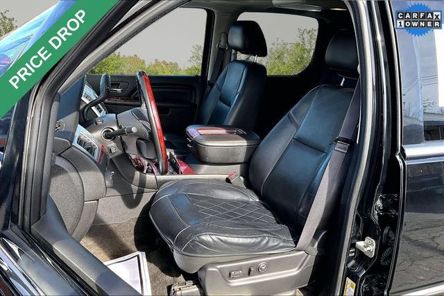 Used 2013 Cadillac Escalade EXT Premium AWD/4WD image 23