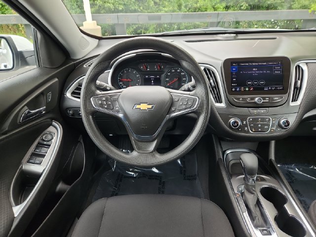 Used 2024 Chevrolet Malibu LT FWD image 23