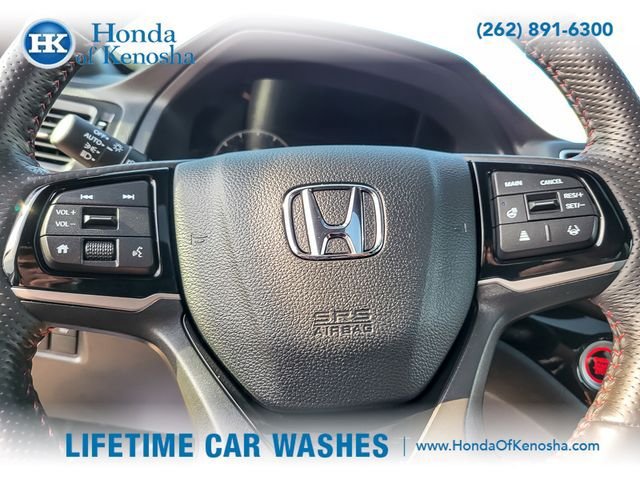 Certified 2025 Honda Ridgeline Black Edition image 19