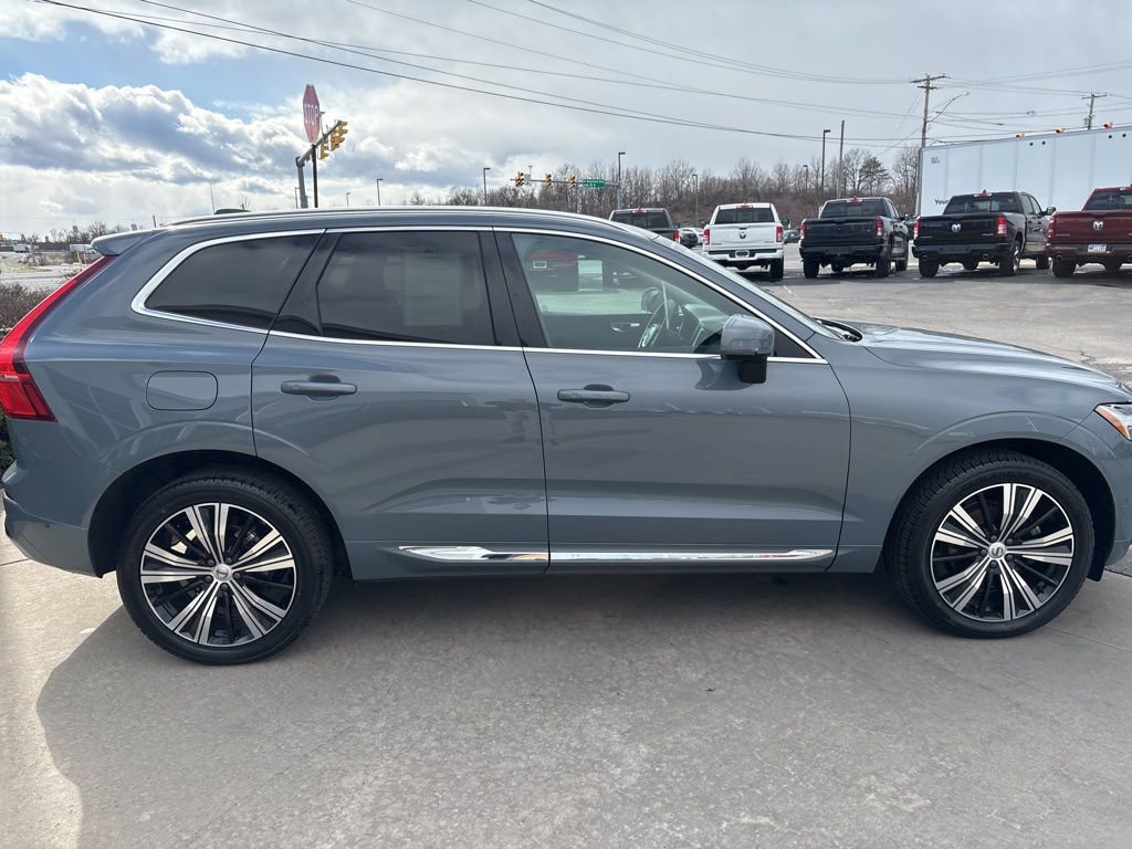Certified 2023 Volvo XC60 B5 Plus w/ Climate Package image 5