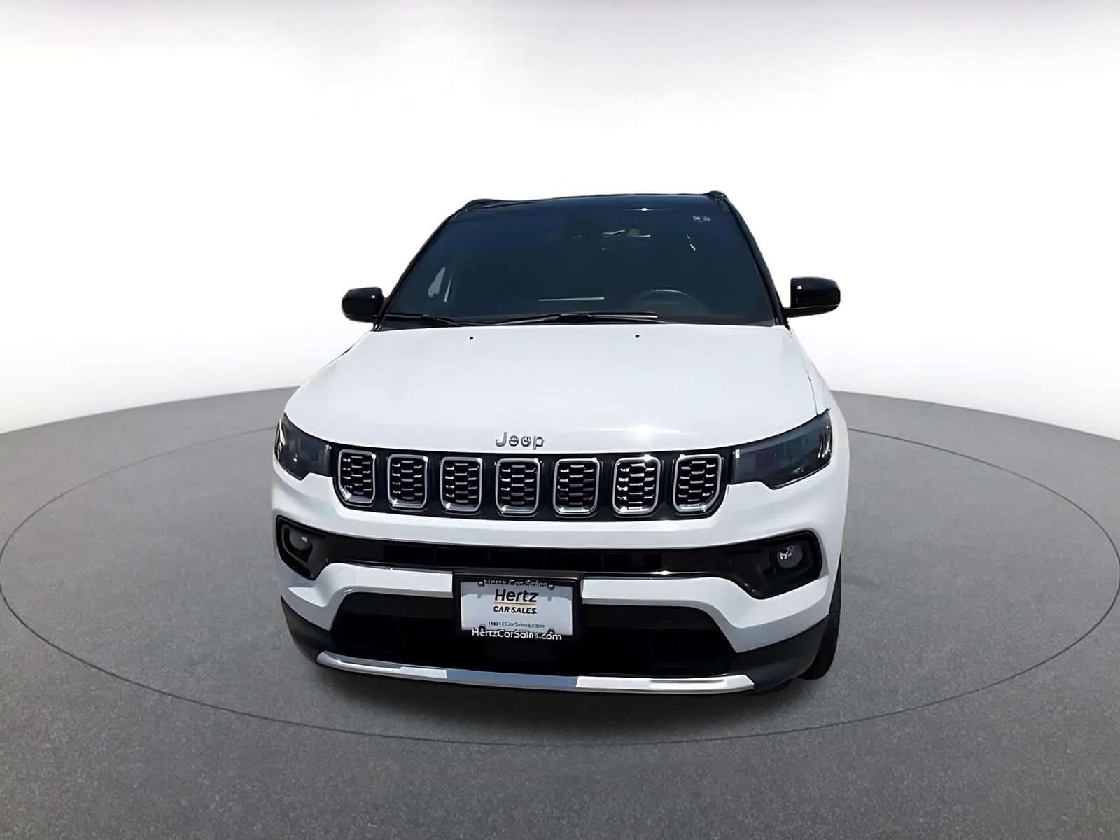 Used 2025 Jeep Compass Limited AWD/4WD image 4