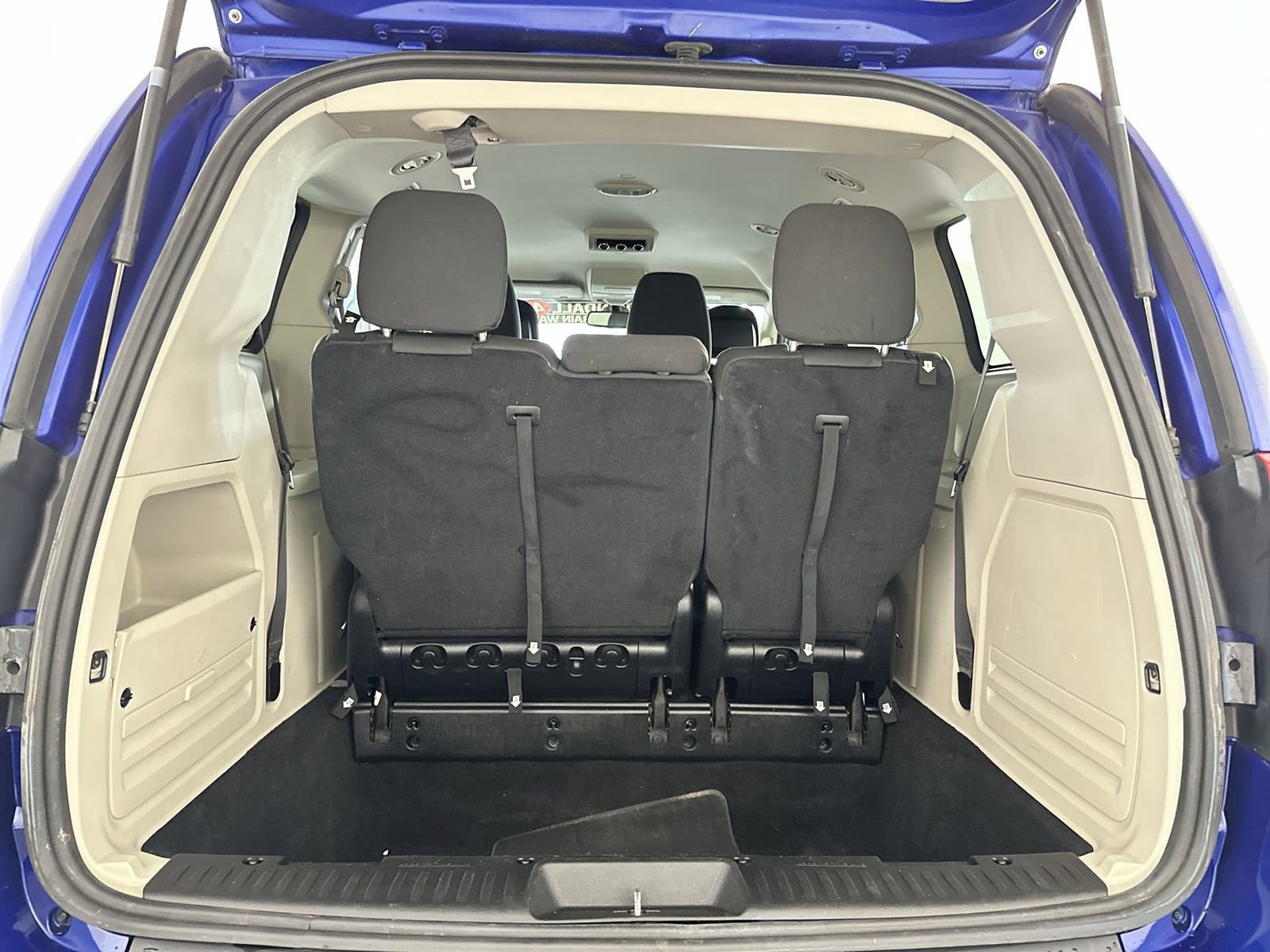 Used 2019 Dodge Grand Caravan SE image 25