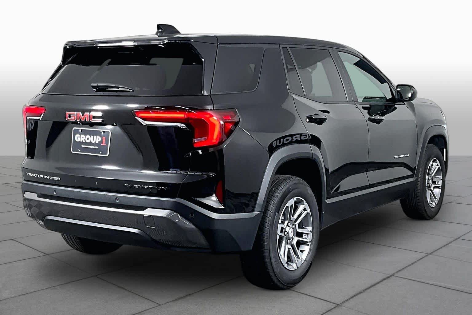 Certified 2026 GMC Terrain Elevation AWD/4WD image 18