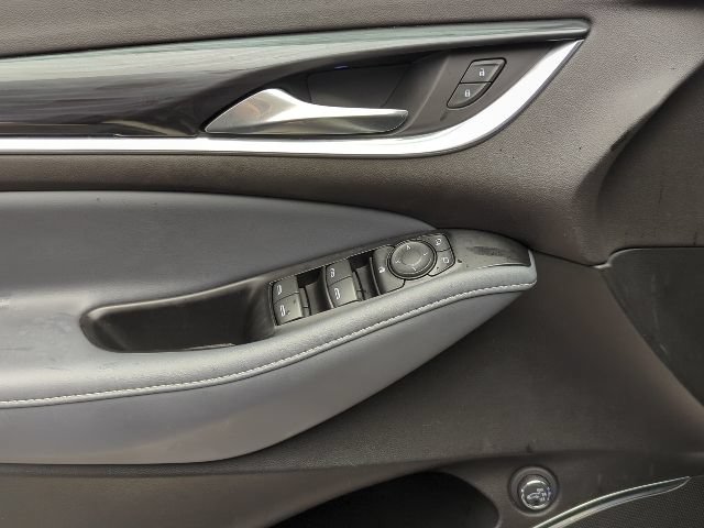 Used 2023 Buick Enclave Essence FWD image 26