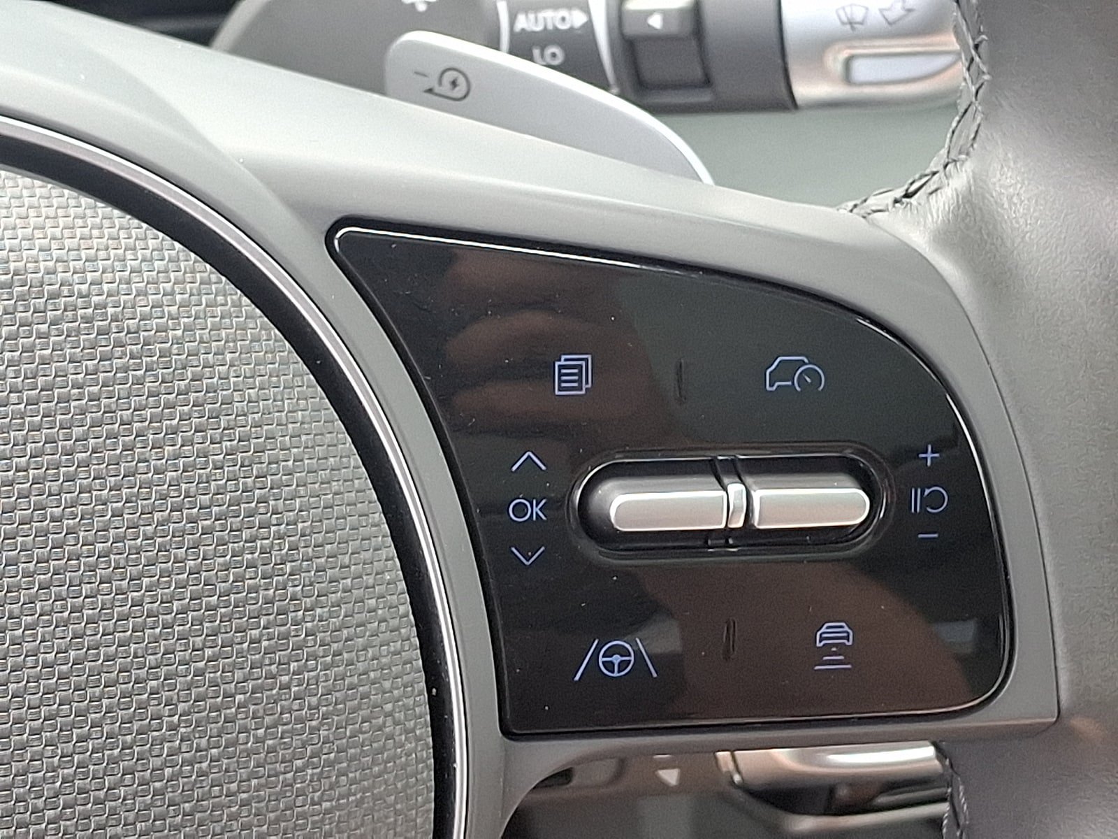 Used 2024 Hyundai Ioniq 5 Limited AWD/4WD image 22