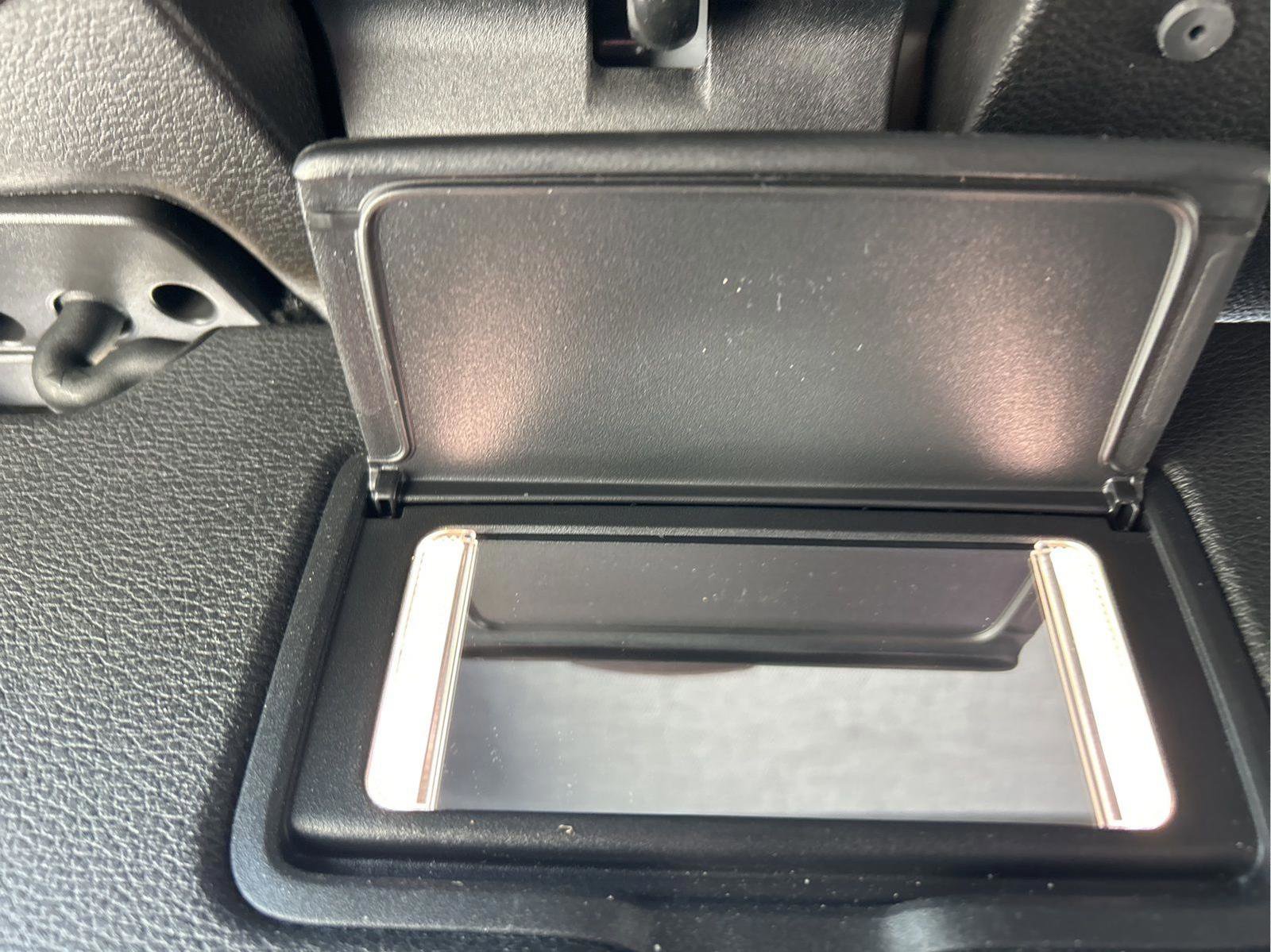 Certified 2025 Jeep Wrangler Sport AWD/4WD image 32