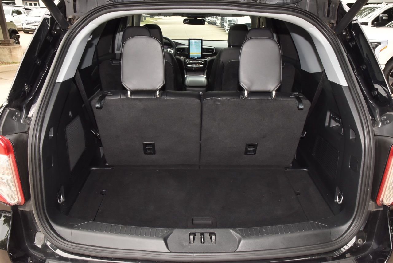 Certified 2024 Ford Explorer Limited w/ Limited Technology Package image 38