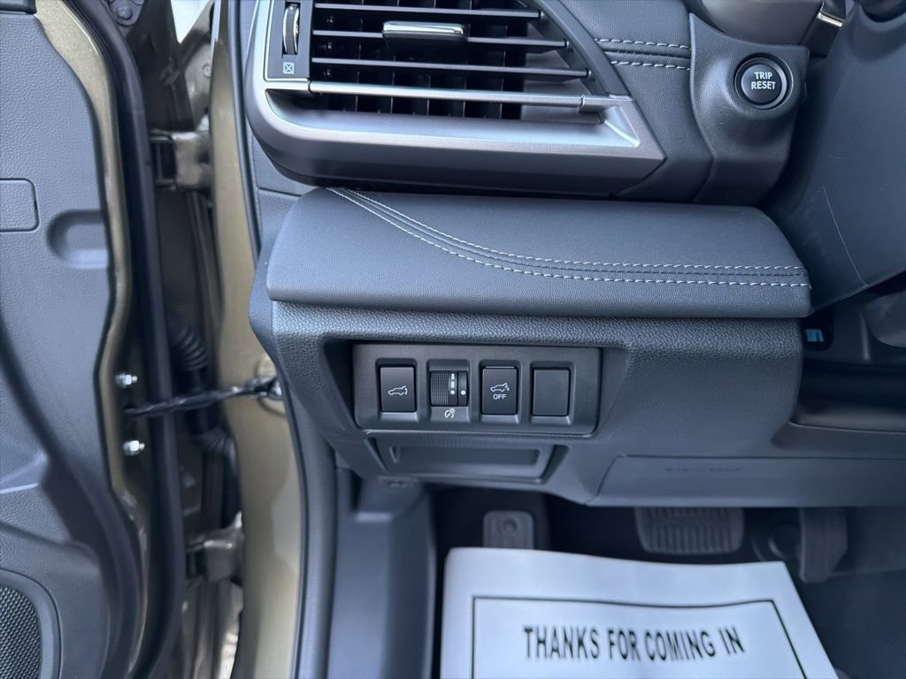 Certified 2025 Subaru Outback Limited image 28
