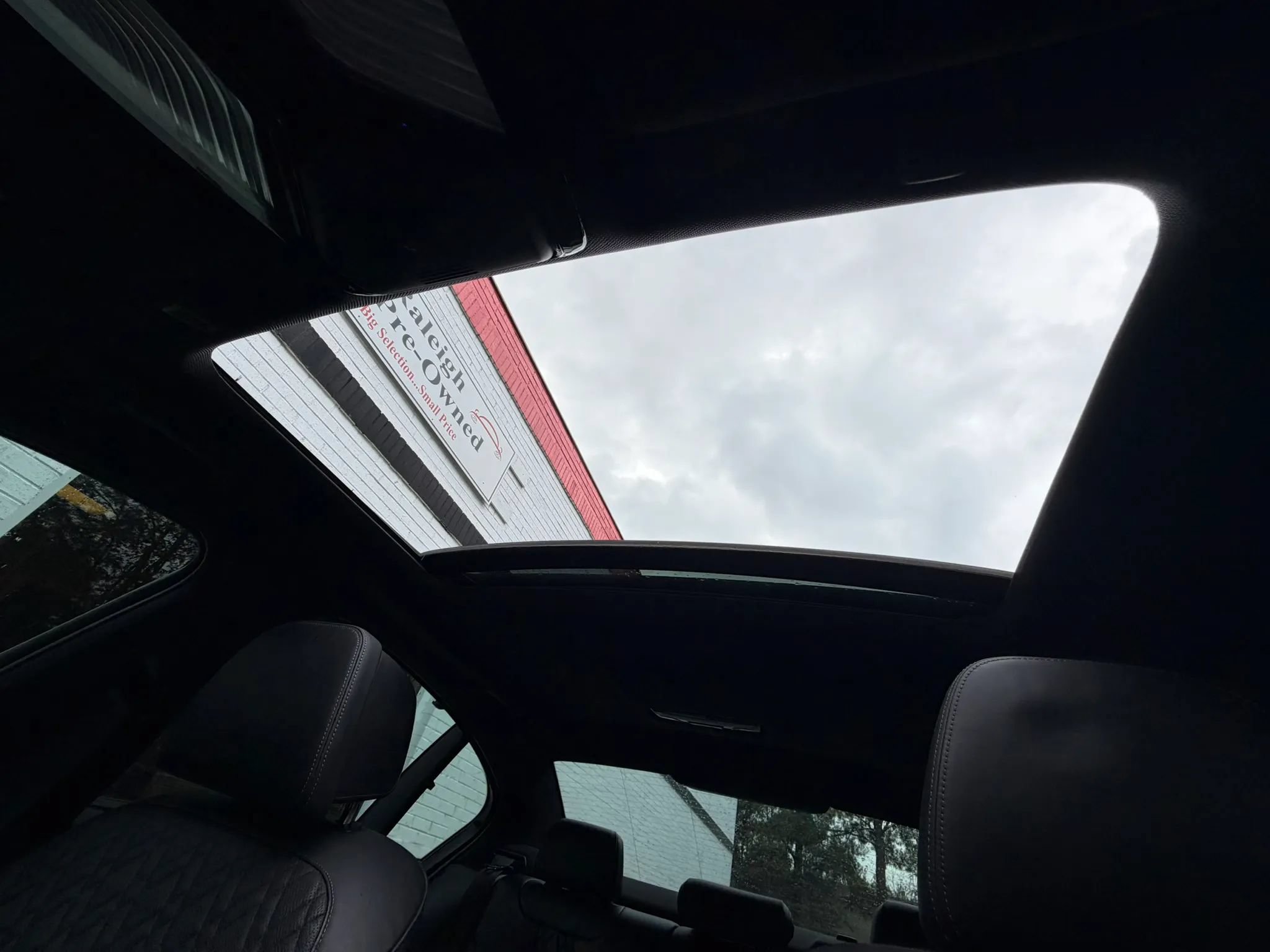 Used 2018 BMW M550i xDrive AWD/4WD image 47