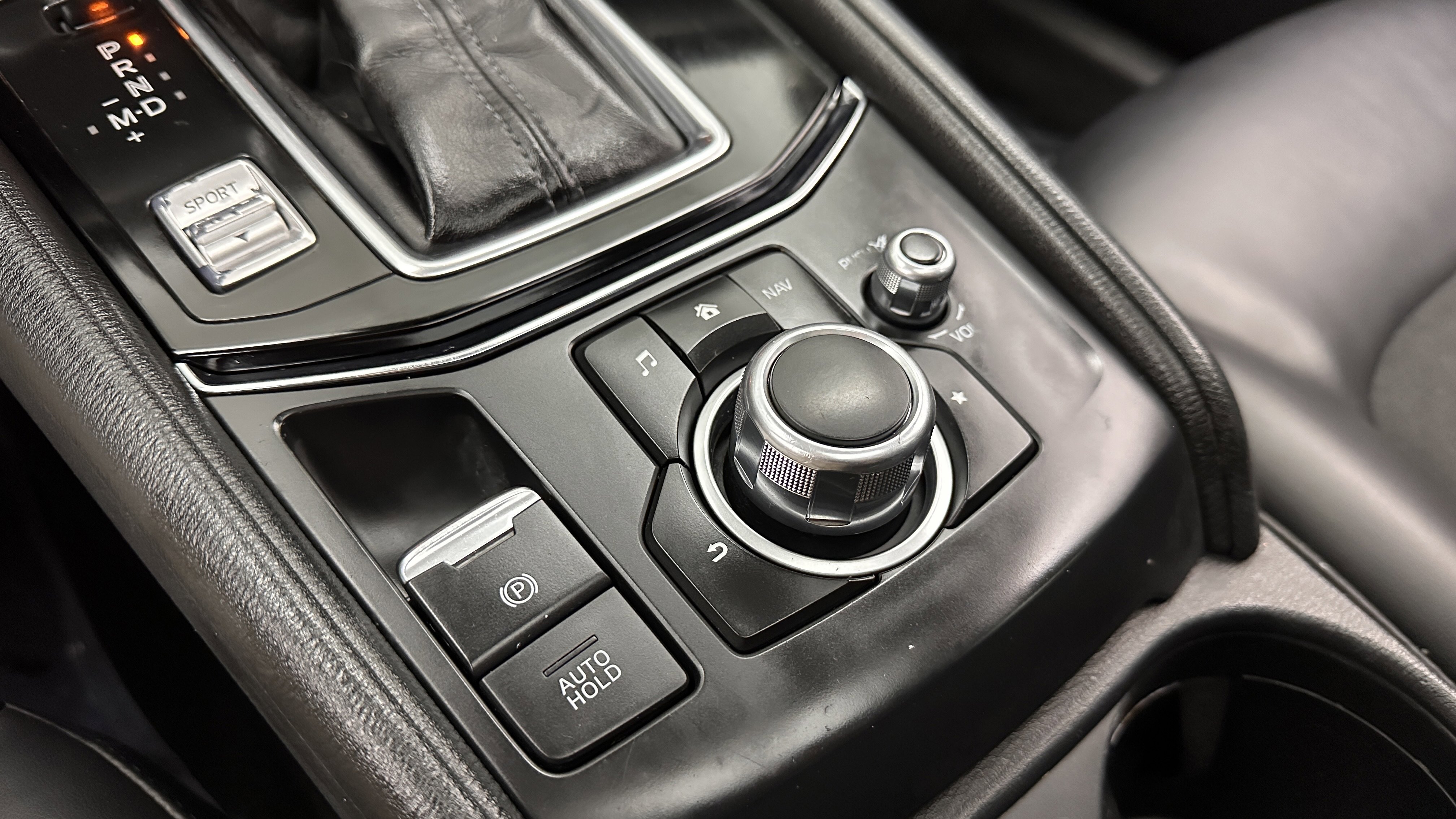 Used 2018 MAZDA CX-5 Touring w/ Preferred Equipment Package image 15