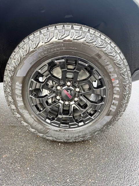 New 2026 GMC Canyon Elevation image 9