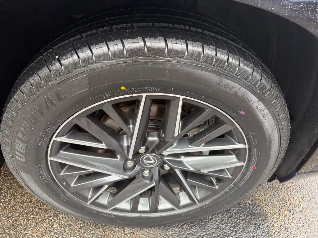 Used 2024 Lexus TX 350 AWD w/ Captains Chair Package image 9