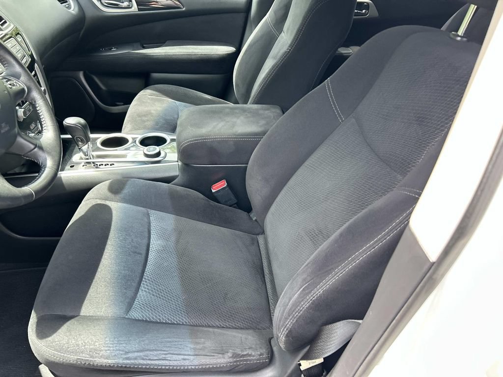 Used 2014 Nissan Pathfinder SV AWD/4WD image 15