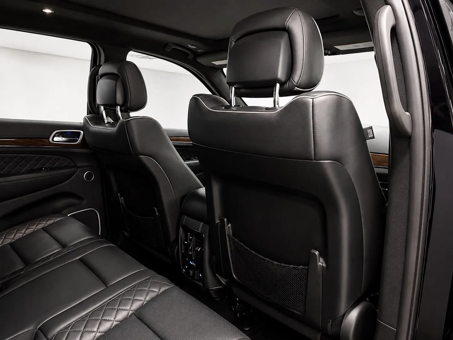 Used 2019 Jeep Grand Cherokee Summit AWD/4WD image 19