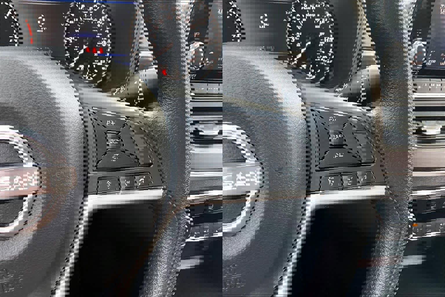 Used 2025 Nissan Altima 2.5 SV FWD image 24