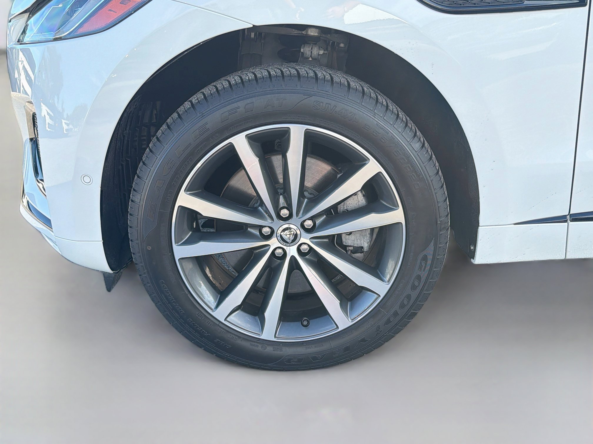 Used 2026 Jaguar F-PACE R-Dynamic S AWD/4WD image 43