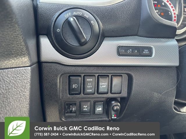 Used 2016 Nissan Titan PRO-4X image 27