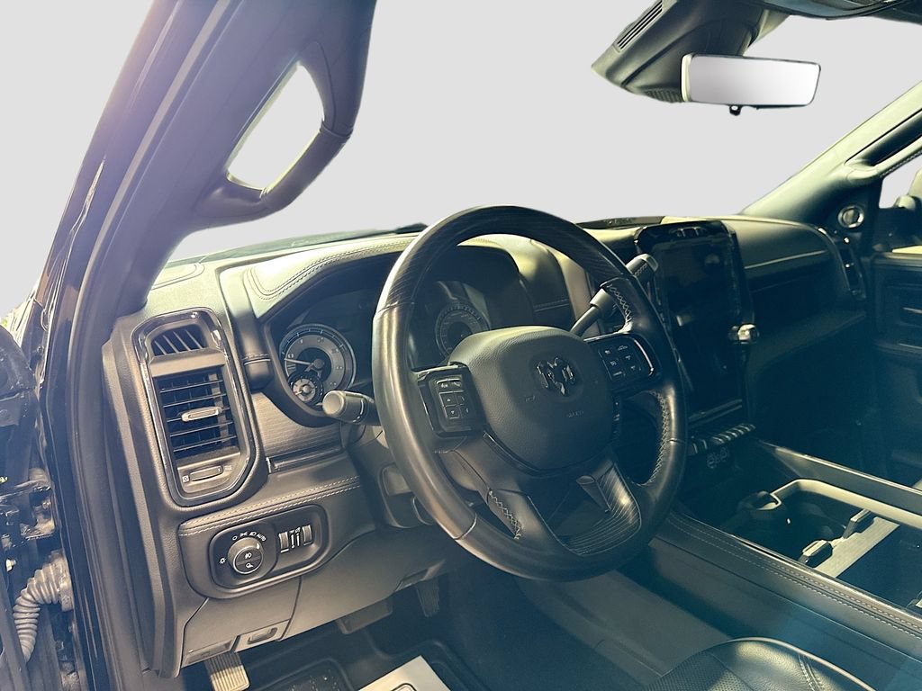 Used 2022 RAM 3500 Limited AWD/4WD image 9