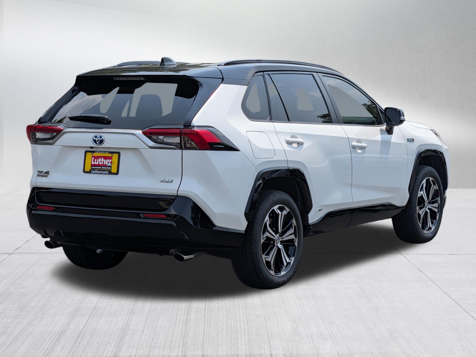 Used 2023 Toyota RAV4 XSE w/ Premium Package AWD/4WD image 7