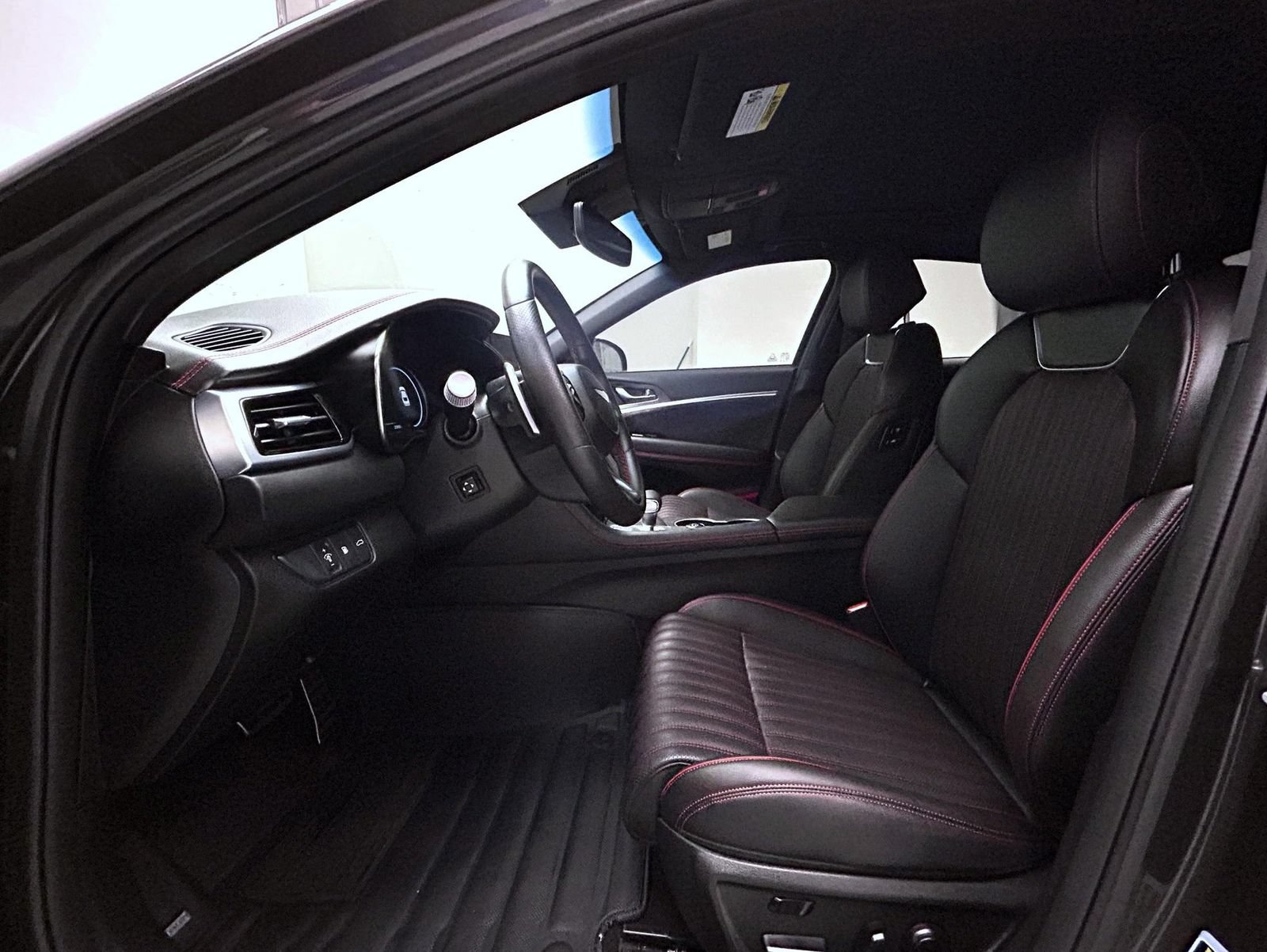 Used 2024 Genesis G70 3.3T Advanced AWD/4WD image 10