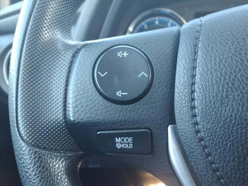 Used 2019 Toyota Corolla L image 28