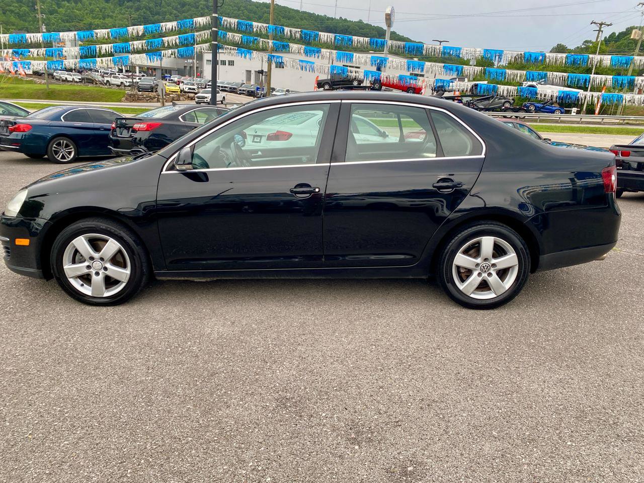 Used 2009 Volkswagen Jetta SE FWD image 4