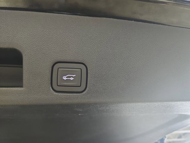 New 2026 Chevrolet Traverse LT w/ Driver Confidence Package image 16