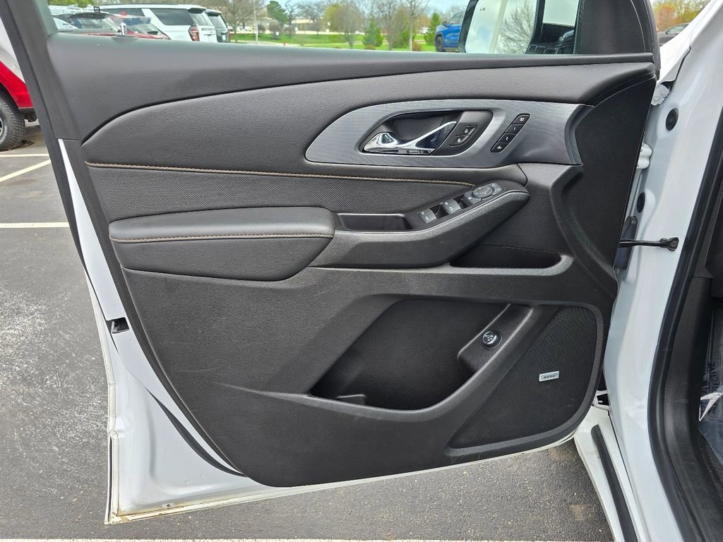 Used 2019 Chevrolet Traverse Premier image 13