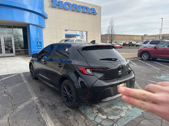 Used 2025 Toyota Corolla SE image 3