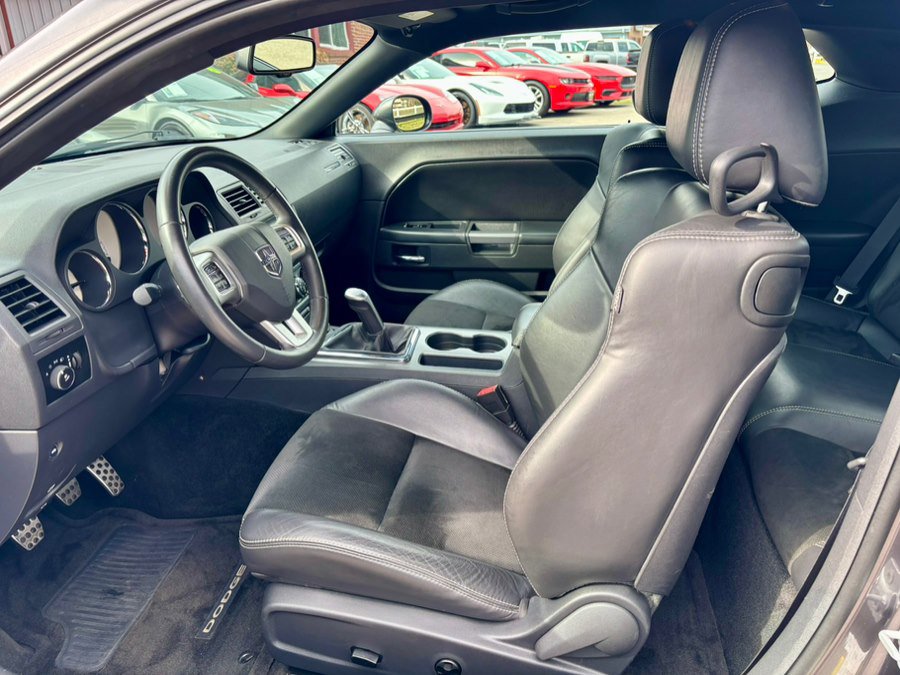 Used 2014 Dodge Challenger R/T image 11