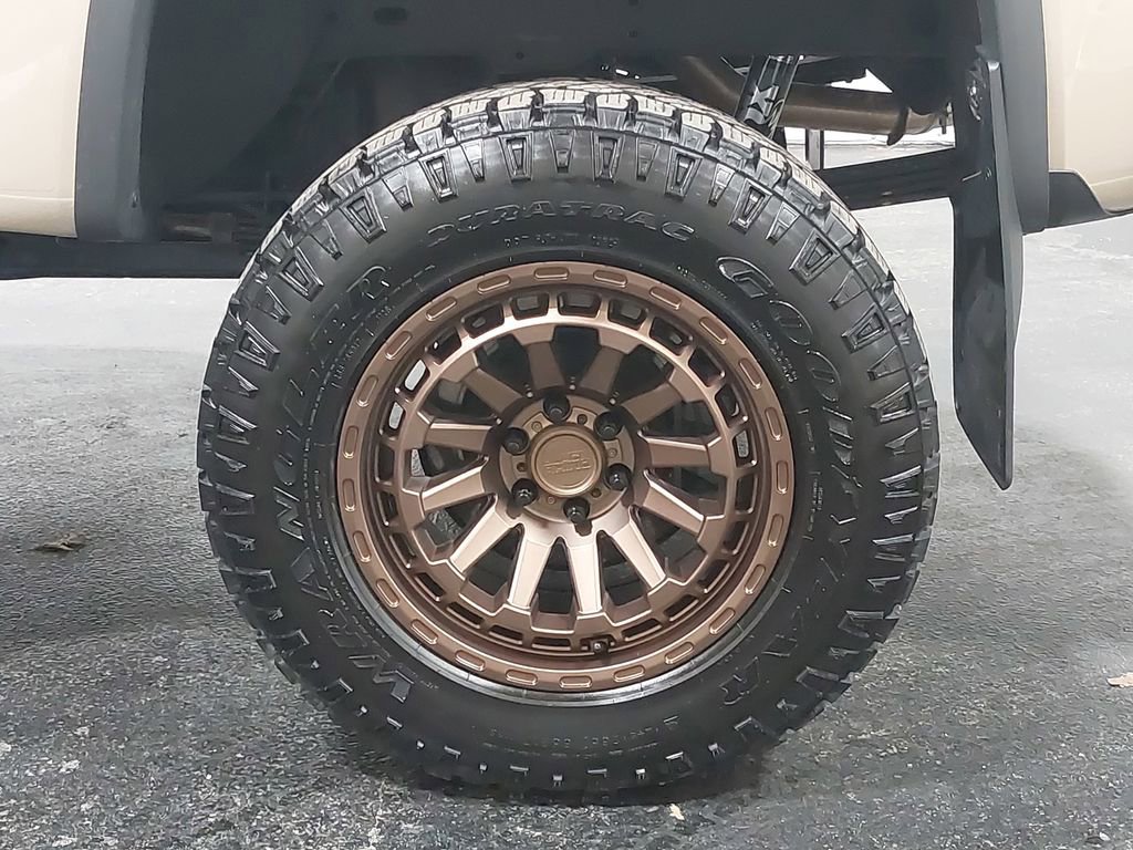 Used 2021 Chevrolet Colorado ZR2 image 32