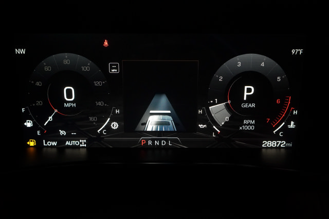 Used 2024 GMC Canyon AT4 w/ AT4 Premium Package AWD/4WD image 18