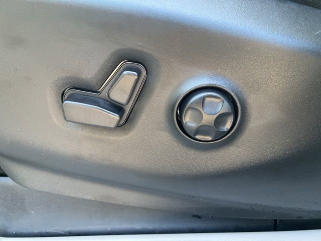 Used 2024 Chrysler Pacifica Limited image 20