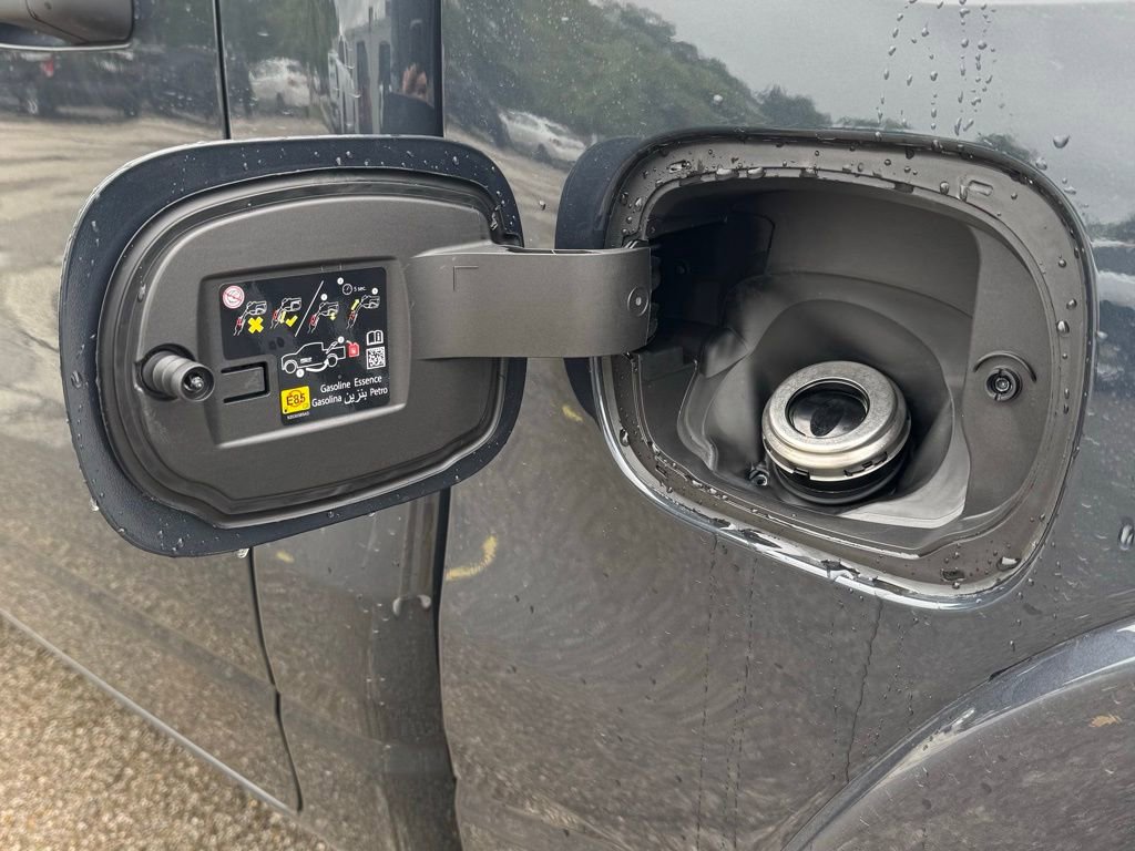 New 2026 RAM 1500 4x4 Crew Cab image 10