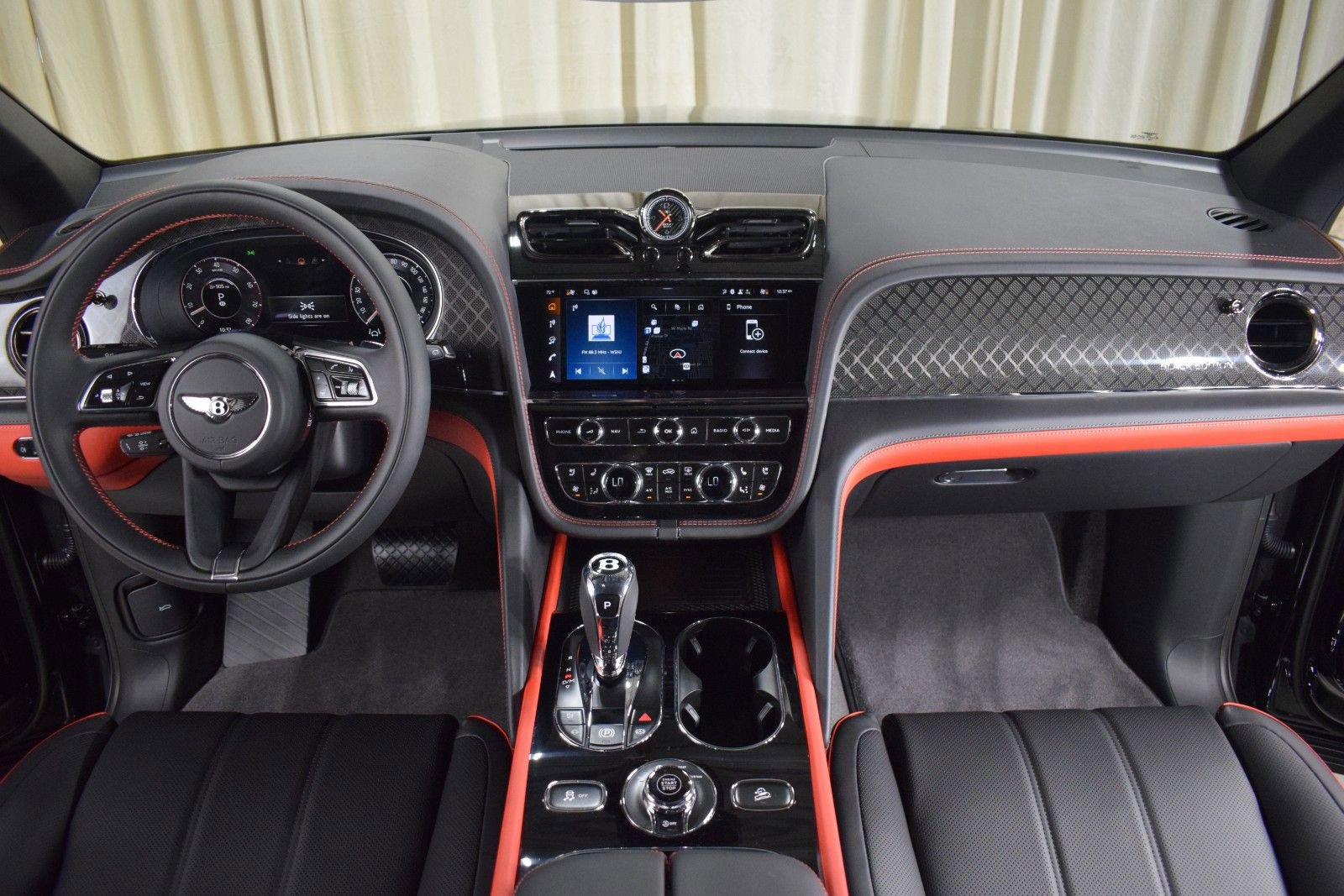 New 2025 Bentley Bentayga AWD/4WD image 2