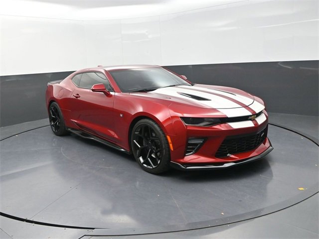 Used 2017 Chevrolet Camaro SS image 9